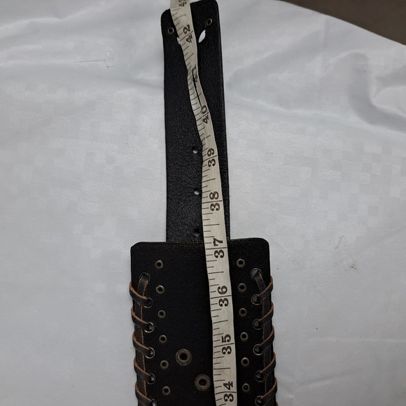 CALVIN Klein Lazer Cut Genuine Leather Belt - Picture 7 of 7